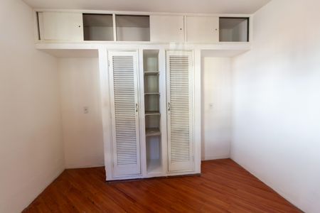 Casa para alugar com 650m², 4 quartos e 2 vagas Casa para alugar com 650m², 4 quartos e 2 vagasQuarto 1