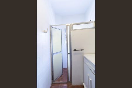 Casa para alugar com 650m², 4 quartos e 2 vagas Casa para alugar com 650m², 4 quartos e 2 vagasBanheiro do Corredor