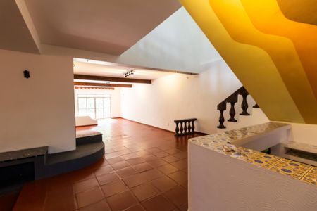 Casa para alugar com 650m², 4 quartos e 2 vagas Casa para alugar com 650m², 4 quartos e 2 vagasSala