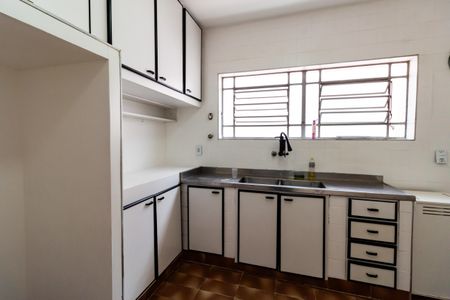 Casa para alugar com 650m², 4 quartos e 2 vagas Casa para alugar com 650m², 4 quartos e 2 vagasCozinha
