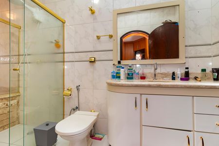 Casa à venda com 252m², 3 quartos e 2 vagasBanheiro da Suíte