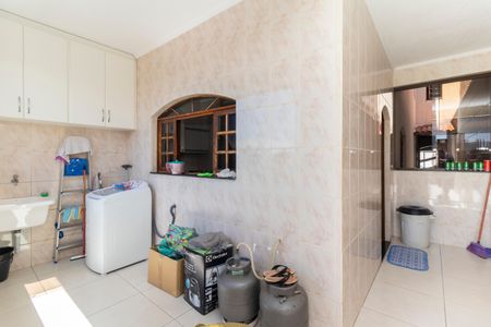 Casa à venda com 252m², 3 quartos e 2 vagasÁrea de Serviço