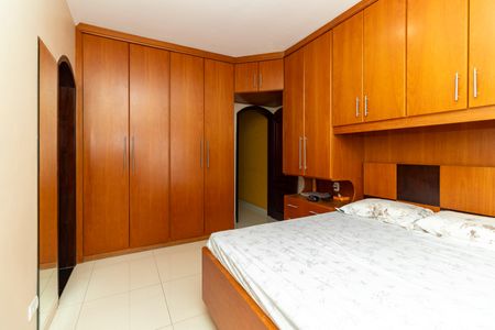Casa à venda com 252m², 3 quartos e 2 vagasQuarto 1 - Suíte