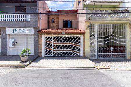 Casa à venda com 252m², 3 quartos e 2 vagasFachada