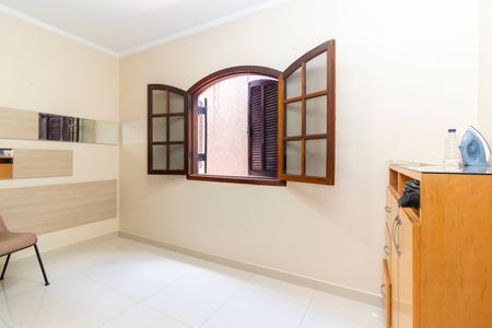 Casa à venda com 252m², 3 quartos e 2 vagasQuarto 3