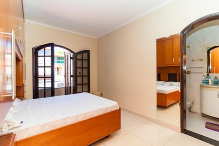 Casa à venda com 252m², 3 quartos e 2 vagasQuarto 1 - Suíte