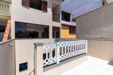 Casa à venda com 252m², 3 quartos e 2 vagasÁrea externa