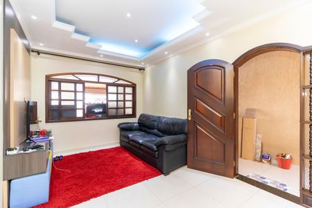 Casa à venda com 252m², 3 quartos e 2 vagasSala