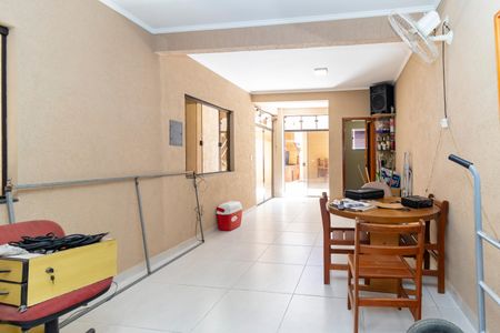 Casa à venda com 252m², 3 quartos e 2 vagasSalão de Festas