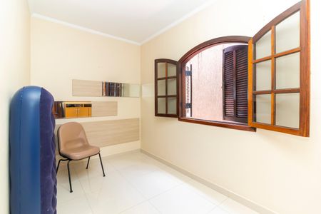 Casa à venda com 252m², 3 quartos e 2 vagasQuarto 3