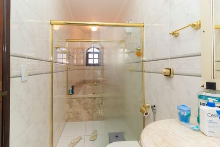 Casa à venda com 252m², 3 quartos e 2 vagasBanheiro da Suíte