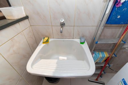 Casa à venda com 252m², 3 quartos e 2 vagasÁrea de Serviço