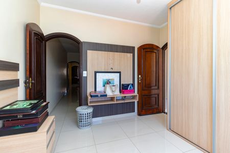 Casa à venda com 252m², 3 quartos e 2 vagasQuarto 2