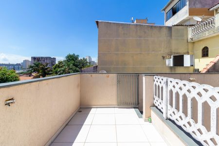 Casa à venda com 252m², 3 quartos e 2 vagasÁrea externa