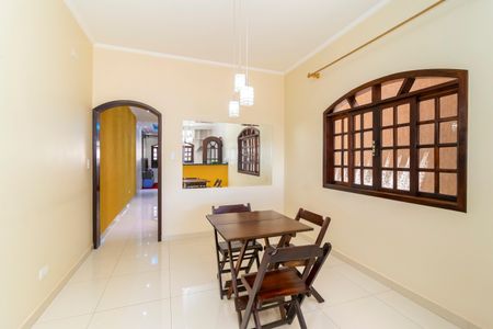 Casa à venda com 252m², 3 quartos e 2 vagasCopa