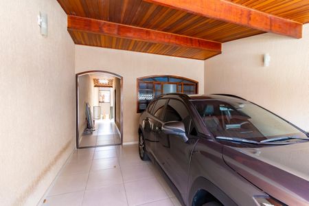 Casa à venda com 252m², 3 quartos e 2 vagasGaragem