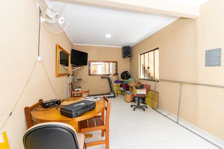 Casa à venda com 252m², 3 quartos e 2 vagasSalão de Festas