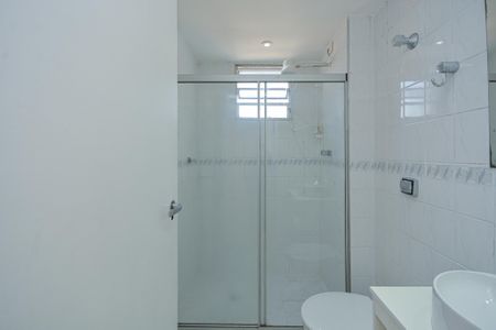 Apartamento à venda com 67m², 2 quartos e 1 vaga Apartamento à venda com 67m², 2 quartos e 1 vagaBanheiro