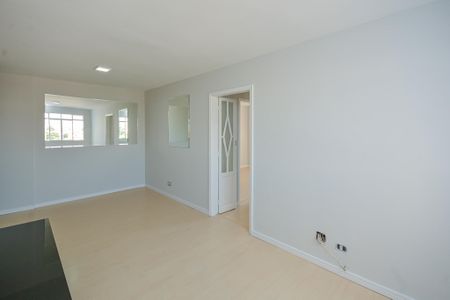 Apartamento à venda com 67m², 2 quartos e 1 vaga Apartamento à venda com 67m², 2 quartos e 1 vagaSala