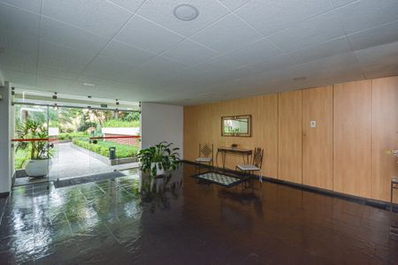 Apartamento à venda com 67m², 2 quartos e 1 vaga Apartamento à venda com 67m², 2 quartos e 1 vagaHall de entrada