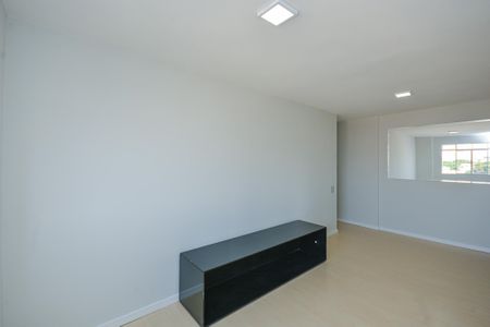 Apartamento à venda com 67m², 2 quartos e 1 vaga Apartamento à venda com 67m², 2 quartos e 1 vagaSala