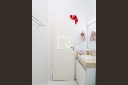 Casa à venda com 141m², 3 quartos e 2 vagasBanheiro Social