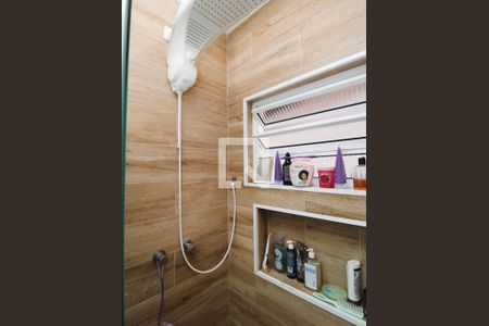 Casa à venda com 141m², 3 quartos e 2 vagasBanheiro da Suíte