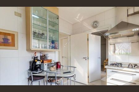 Apartamento à venda com 345m², 3 quartos e 3 vagasFoto 01