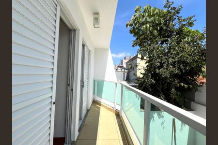Casa à venda com 230m², 4 quartos e 4 vagas Casa à venda com 230m², 4 quartos e 4 vagasVaranda do Quarto 4