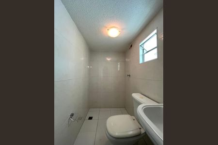 Casa à venda com 230m², 4 quartos e 4 vagas Casa à venda com 230m², 4 quartos e 4 vagasBanheiro do Escritório