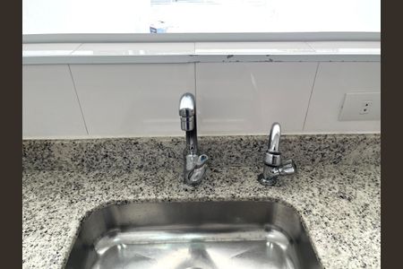 Casa à venda com 230m², 4 quartos e 4 vagas Casa à venda com 230m², 4 quartos e 4 vagasCozinha