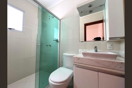 Casa à venda com 230m², 4 quartos e 4 vagas Casa à venda com 230m², 4 quartos e 4 vagasBanheiro da Suíte 2