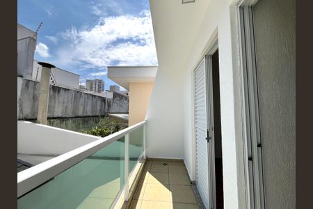 Casa à venda com 230m², 4 quartos e 4 vagas Casa à venda com 230m², 4 quartos e 4 vagasVaranda do Quarto 3