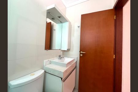 Casa à venda com 230m², 4 quartos e 4 vagas Casa à venda com 230m², 4 quartos e 4 vagasBanheiro da Suíte 2