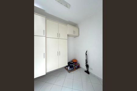 Casa à venda com 230m², 4 quartos e 4 vagas Casa à venda com 230m², 4 quartos e 4 vagasQuarto de Serviço