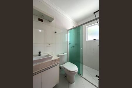 Casa à venda com 230m², 4 quartos e 4 vagas Casa à venda com 230m², 4 quartos e 4 vagasBanheiro da Suíte 1