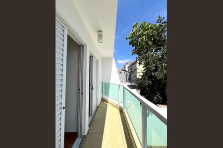 Casa à venda com 230m², 4 quartos e 4 vagas Casa à venda com 230m², 4 quartos e 4 vagasVaranda do Quarto 3