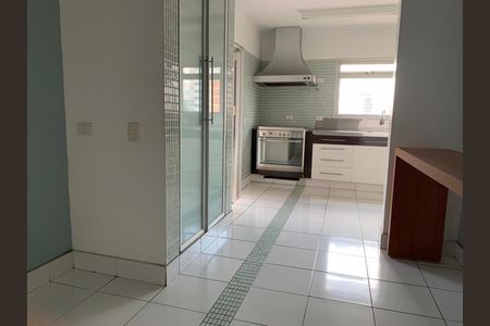 Apartamento à venda com 333m², 4 quartos e 4 vagasFoto 01