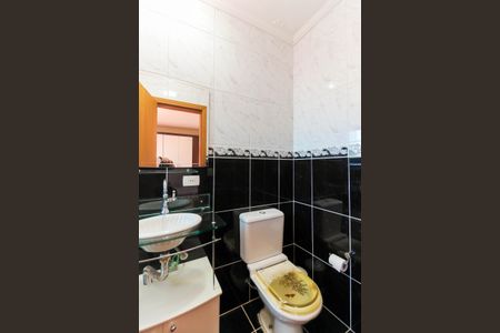 Casa à venda com 308m², 4 quartos e 4 vagas Casa à venda com 308m², 4 quartos e 4 vagasBanheiro Suíte 2