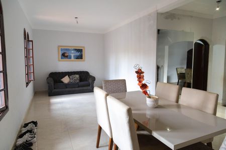 Casa à venda com 162m², 4 quartos e 2 vagasSala de Jantar
