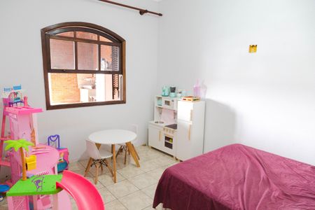 Casa à venda com 162m², 4 quartos e 2 vagasQuarto 3