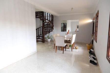 Casa à venda com 162m², 4 quartos e 2 vagasSala de Jantar