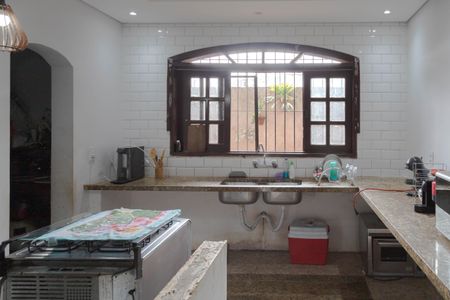 Casa à venda com 162m², 4 quartos e 2 vagasCozinha