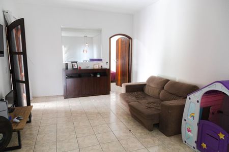 Casa à venda com 162m², 4 quartos e 2 vagasSala