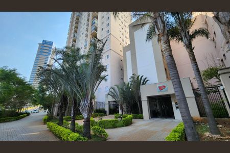 Apartamento à venda com 66m², 2 quartos e 1 vaga Apartamento à venda com 66m², 2 quartos e 1 vagaFachada e portaria