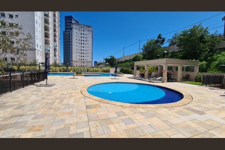 Apartamento à venda com 66m², 2 quartos e 1 vaga Apartamento à venda com 66m², 2 quartos e 1 vagaÁrea comum - Piscina