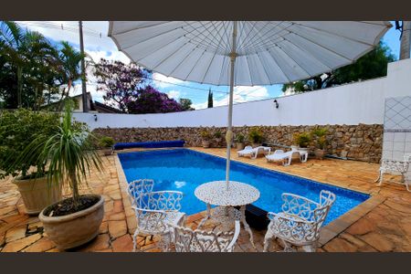 Casa de condomínio à venda com 540m², 6 quartos e 6 vagas Casa de condomínio à venda com 540m², 6 quartos e 6 vagasPiscina