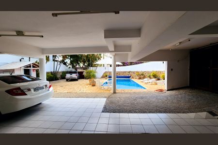 Casa de condomínio à venda com 540m², 6 quartos e 6 vagas Casa de condomínio à venda com 540m², 6 quartos e 6 vagasGaragem