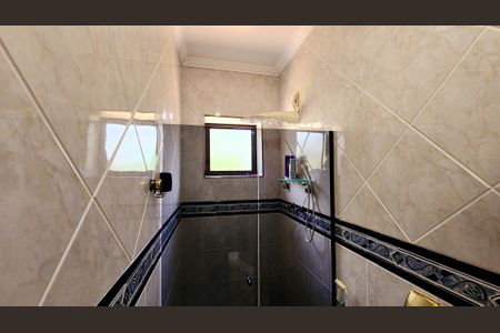 Casa de condomínio à venda com 540m², 6 quartos e 6 vagas Casa de condomínio à venda com 540m², 6 quartos e 6 vagasBanheiro