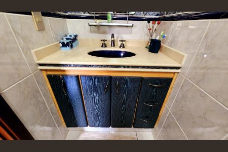 Casa de condomínio à venda com 540m², 6 quartos e 6 vagas Casa de condomínio à venda com 540m², 6 quartos e 6 vagasBanheiro